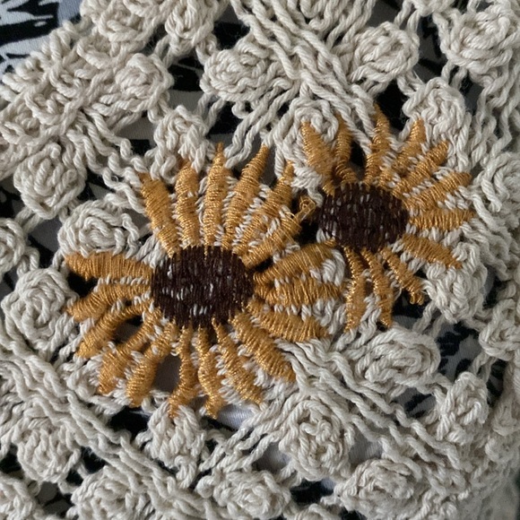 Crochet vest with embroidered sunflowers and button front by Rebellion - Picture 2 of 8